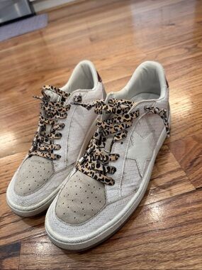 ShuShop White Star Accent Sneakers with Leopard Laces